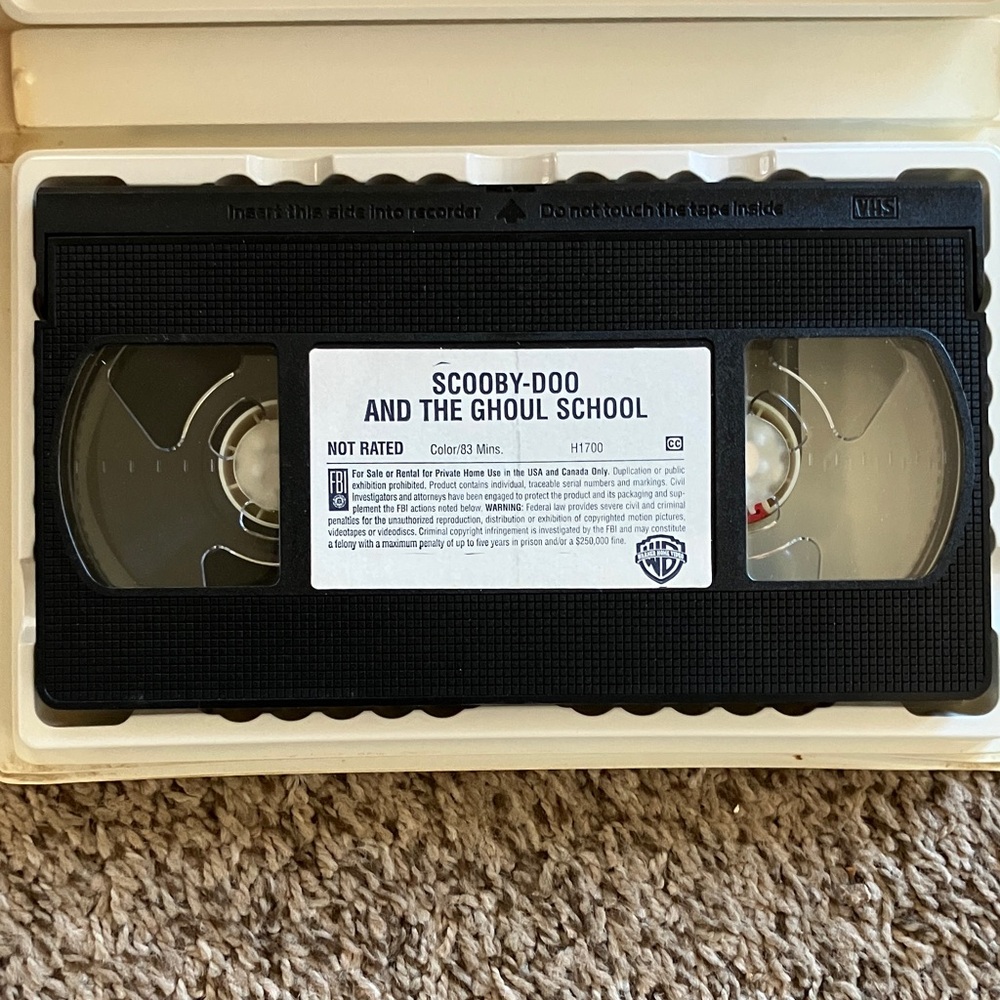 Scooby-Doo and the Ghoul School VHS - Picture 3 of 3